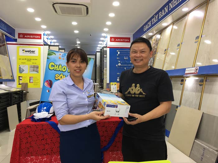 chuong-trinh-tang-qua-4